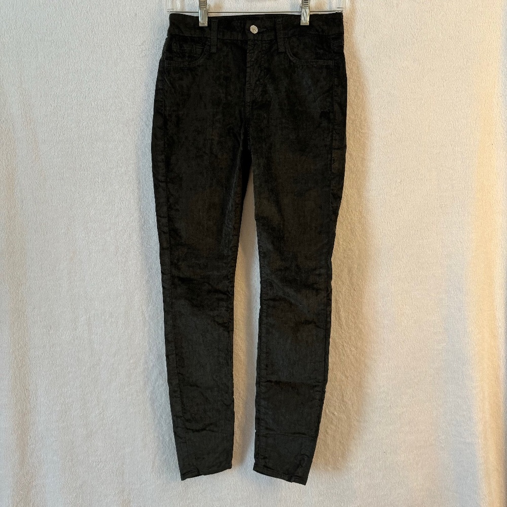 7 for All Mankind Dark Olive Velvet Jean Size 26 - Like New!